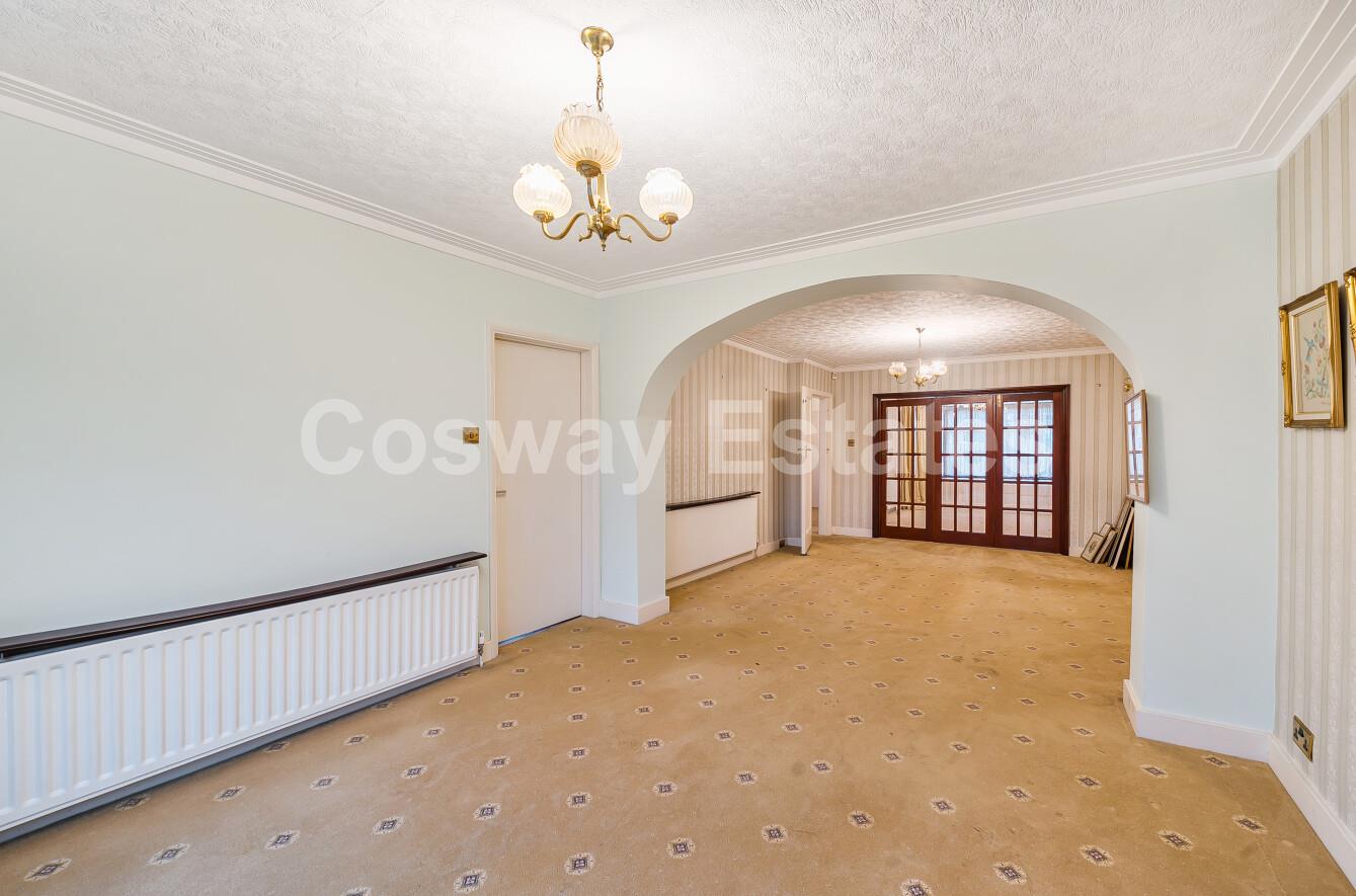 Blackwell Gardens, Edgware, HA8, Edgware